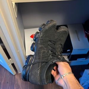 Nike vapormax triple black